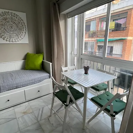Genuar Apartments Malaga Center 2 Exterior photo